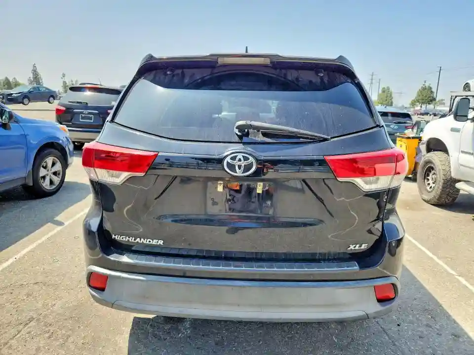5TDKZRFH1HS525769 2017 TOYOTA HIGHLANDER-5
