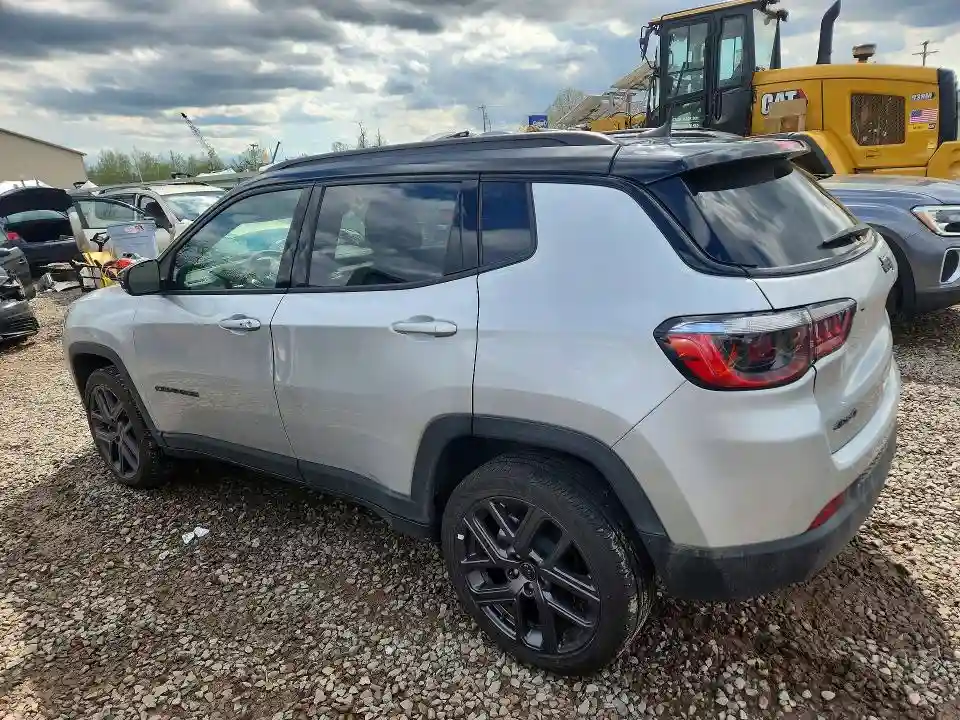 3C4NJDCN5TT165678 2026 JEEP COMPASS-1