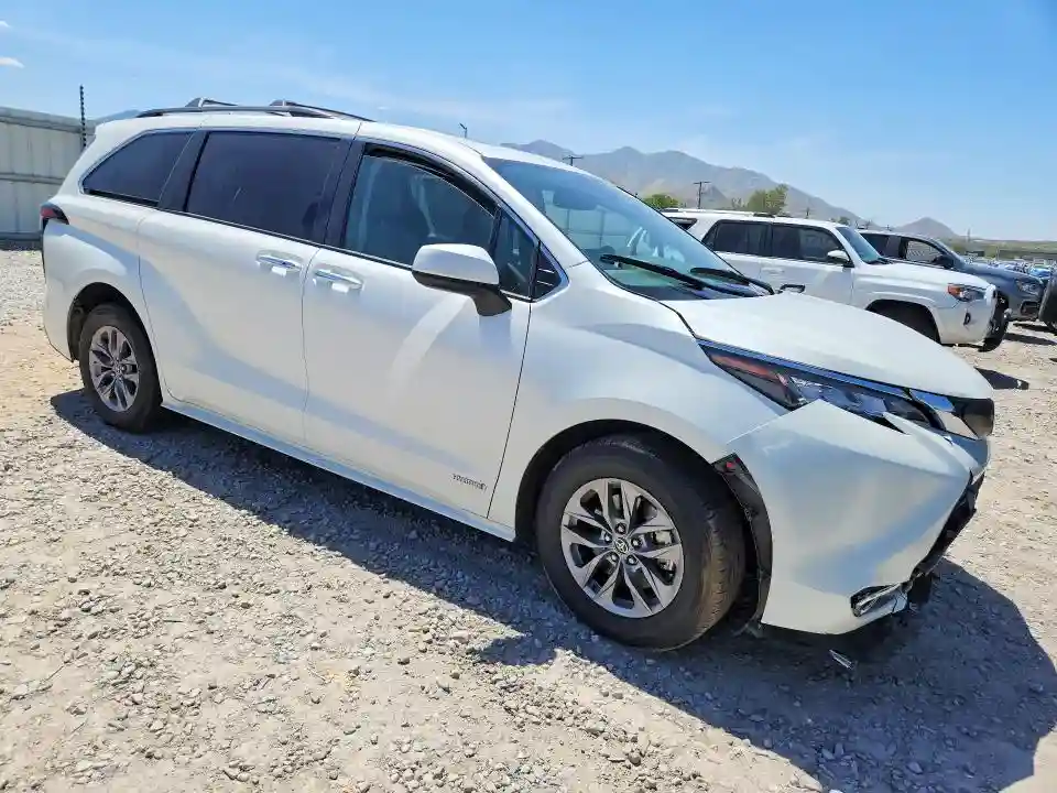 5TDJSKFC4MS027930 2021 TOYOTA SIENNA-3