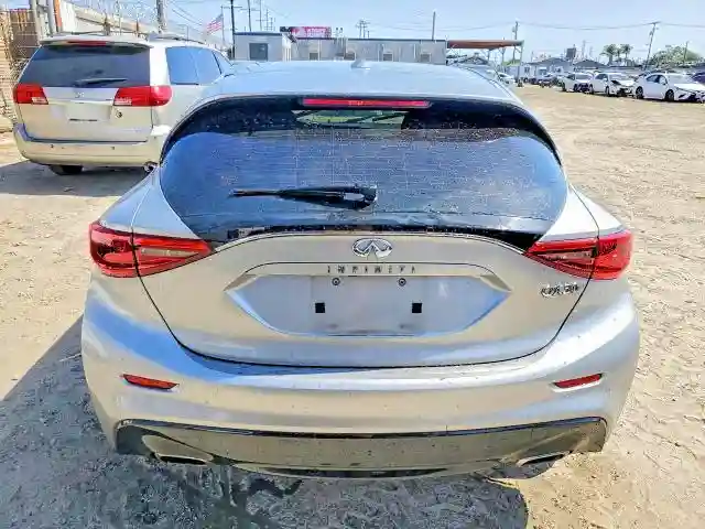 SJKCH5CPXKA010069 2019 INFINITI QX30-5