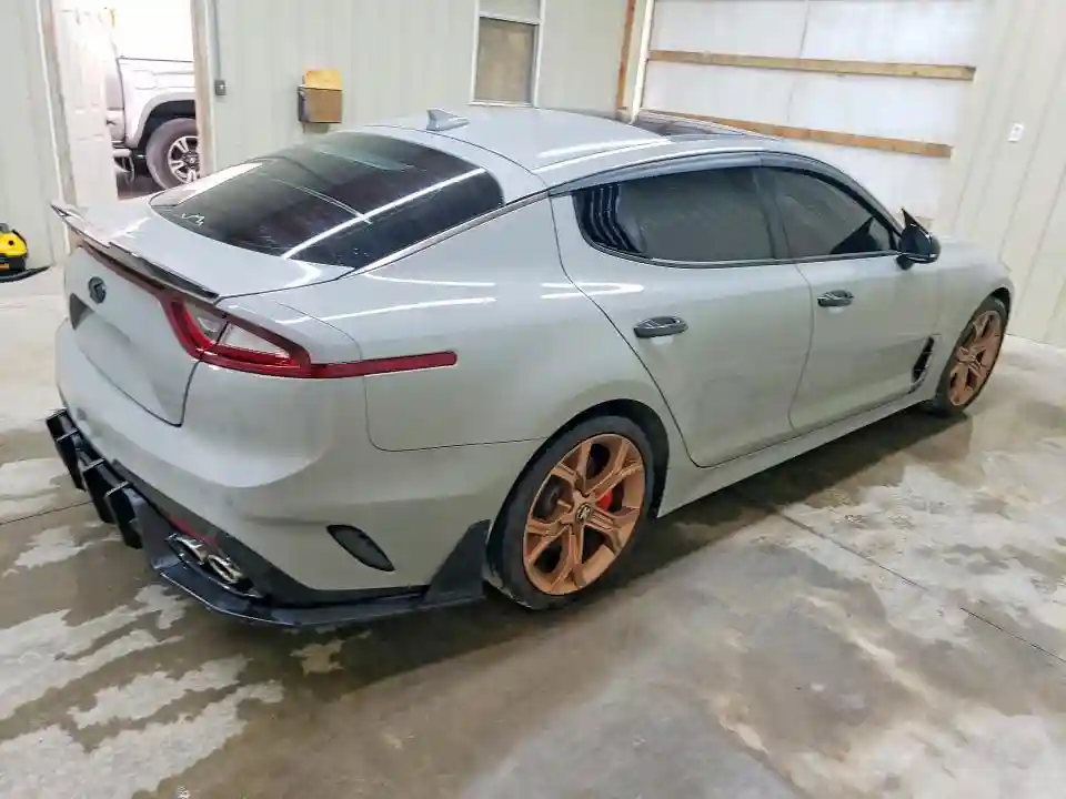 KNAE55LCXJ6018320 2018 KIA STINGER-2