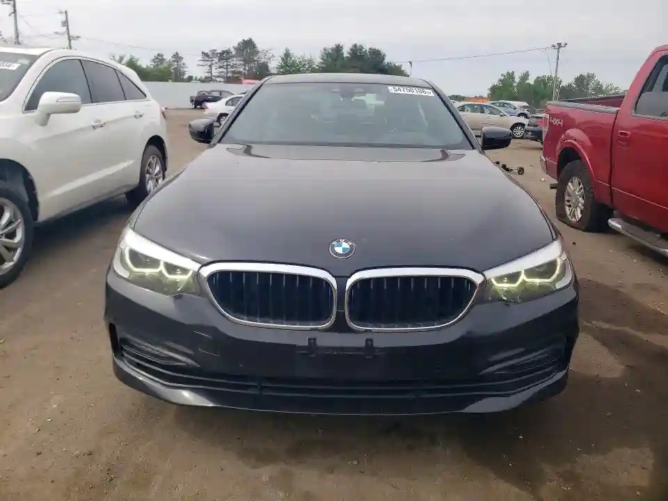 WBAJB1C54JB083933 2018 BMW 5 SERIES-4