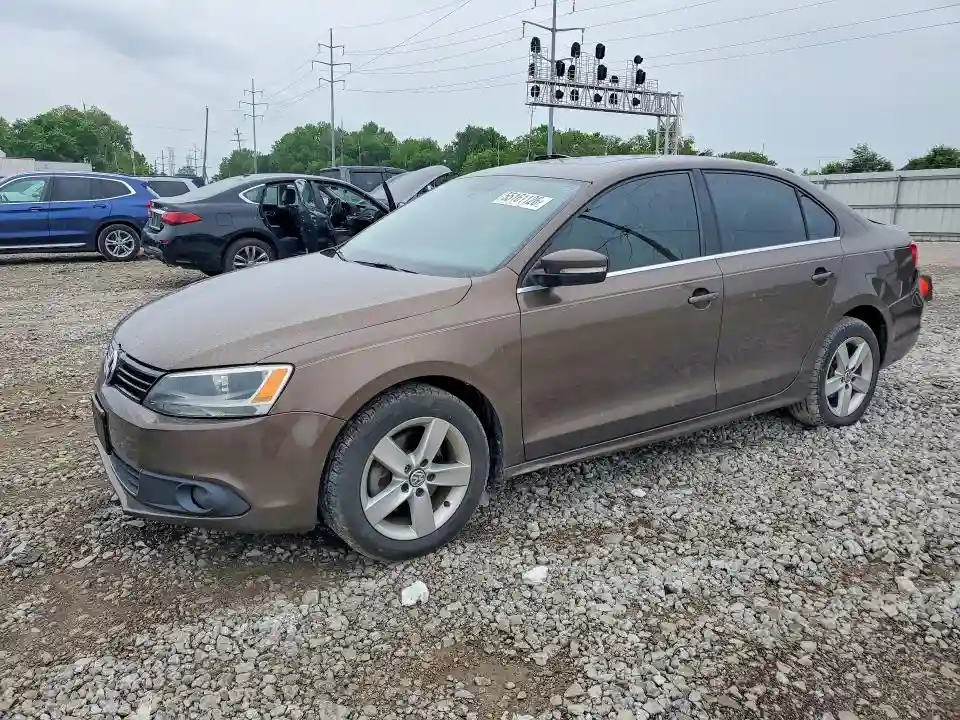 3VWLL7AJ9CM038152 2012 VOLKSWAGEN JETTA-0