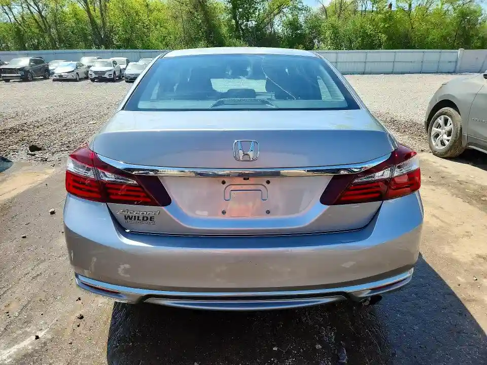 1HGCR2F30HA276475 2017 HONDA ACCORD-5