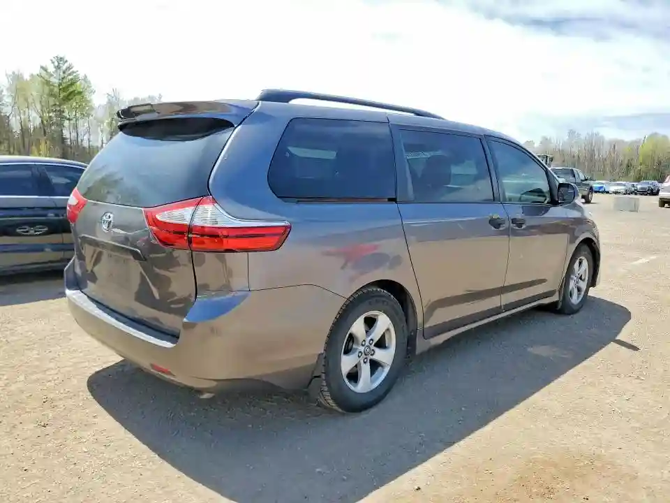 5TDZZ3DC8KS967829 2019 TOYOTA SIENNA-2