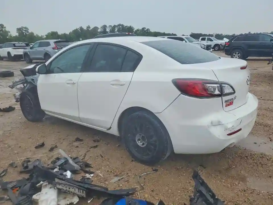 JM1BL1U74D1745153 2013 MAZDA 3-1