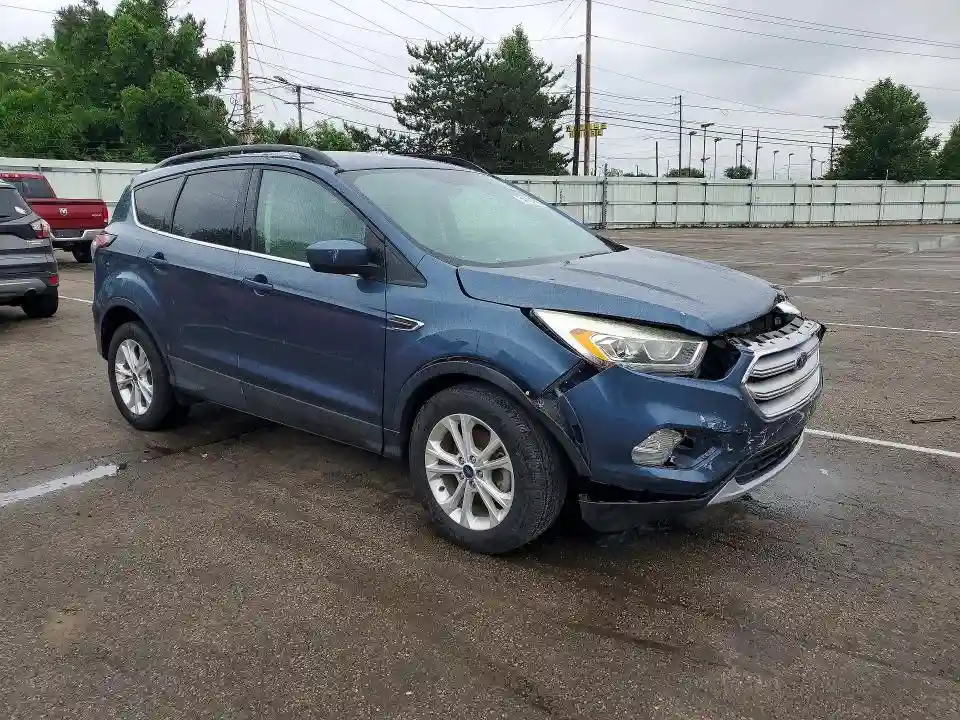 1FMCU0HD4JUB08068 2018 FORD ESCAPE-3