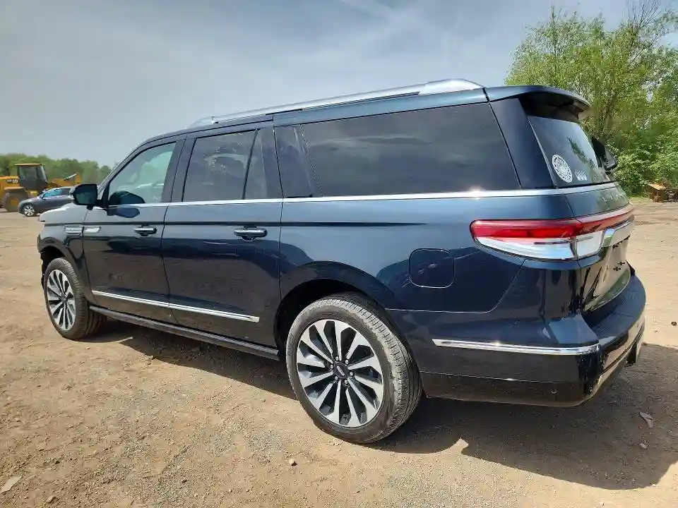 5LMJJ3LG9REL09518 2024 LINCOLN NAVIGATOR-1