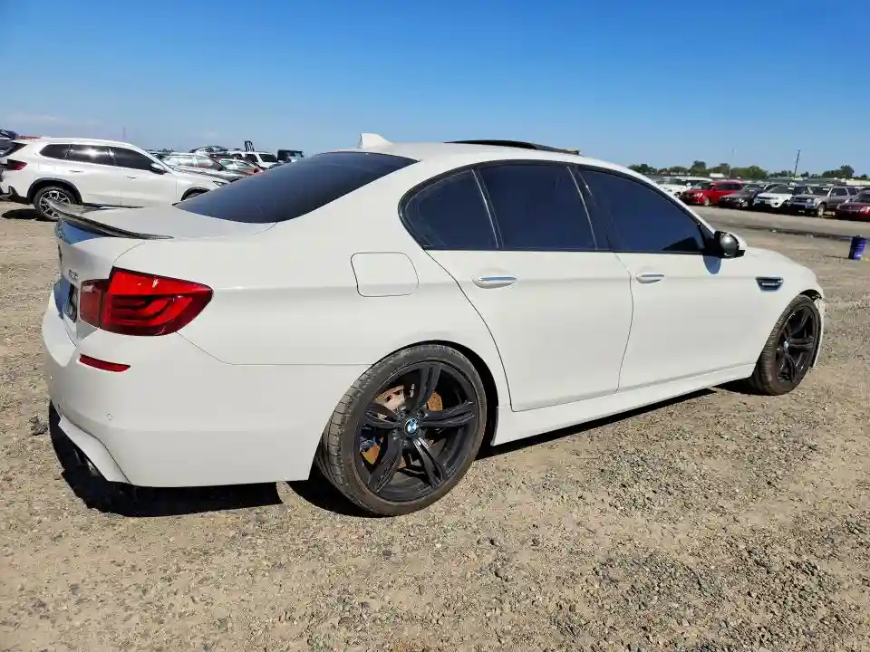 WBSFV9C58DC773304 2013 BMW M5-2