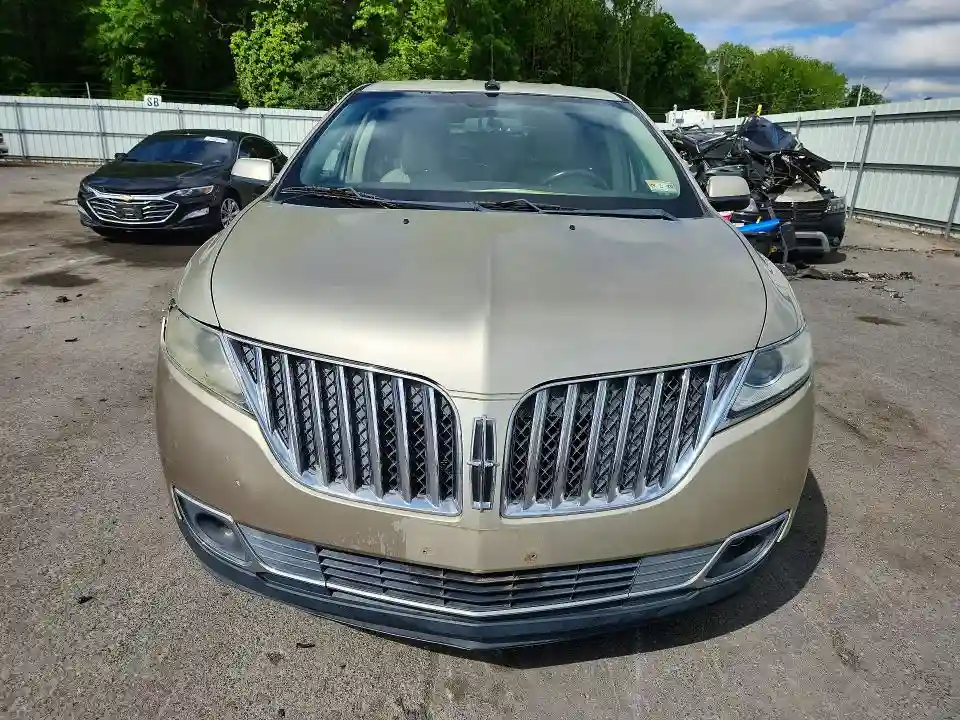 2LMDJ6JK9BBJ20222 2011 LINCOLN MKX-4