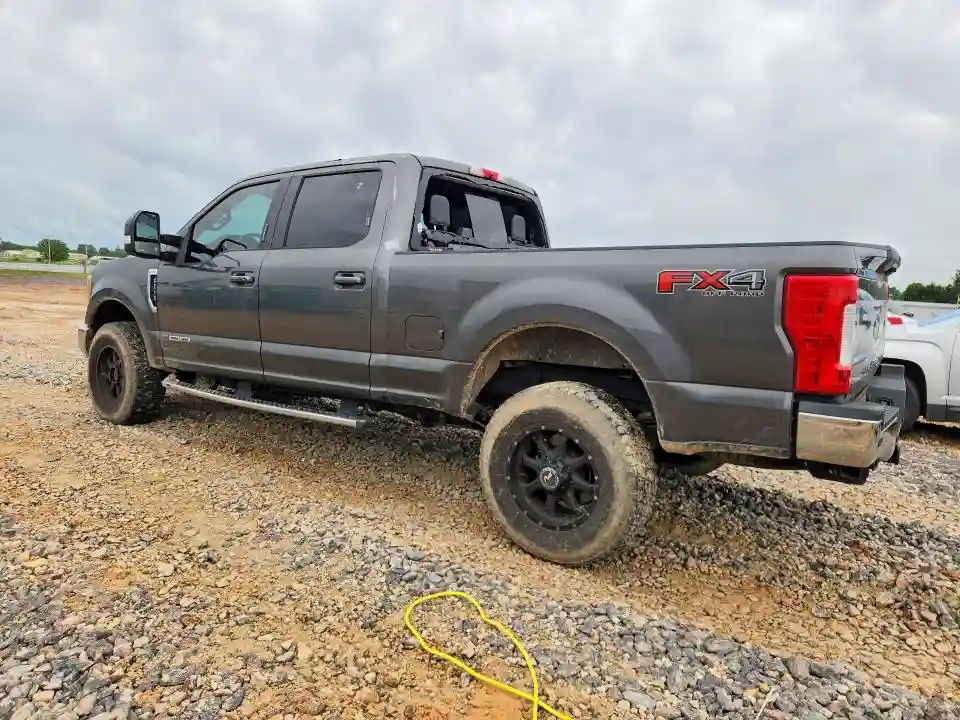 1FT7W2BTXHEC44561 2017 FORD F250-1