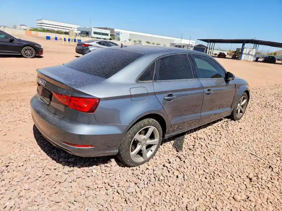 WAUACGFF4F1010062 2015 AUDI A3-2