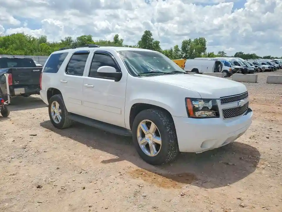 1GNSCAE00BR384043 2011 CHEVROLET TAHOE-3