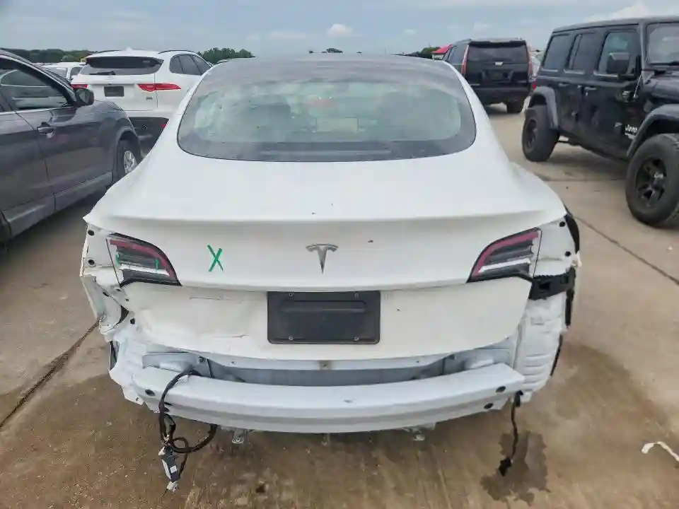 5YJ3E1EA2PF454137 2023 TESLA MODEL 3-5