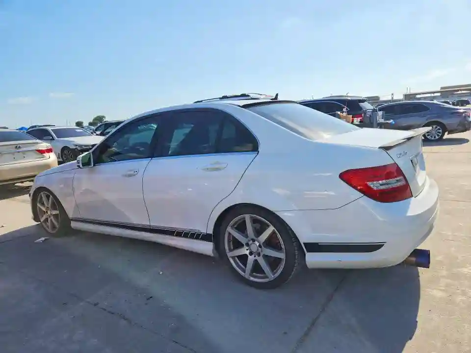 WDDGF4HB4ER314561 2014 MERCEDES-BENZ C-CLASS-1