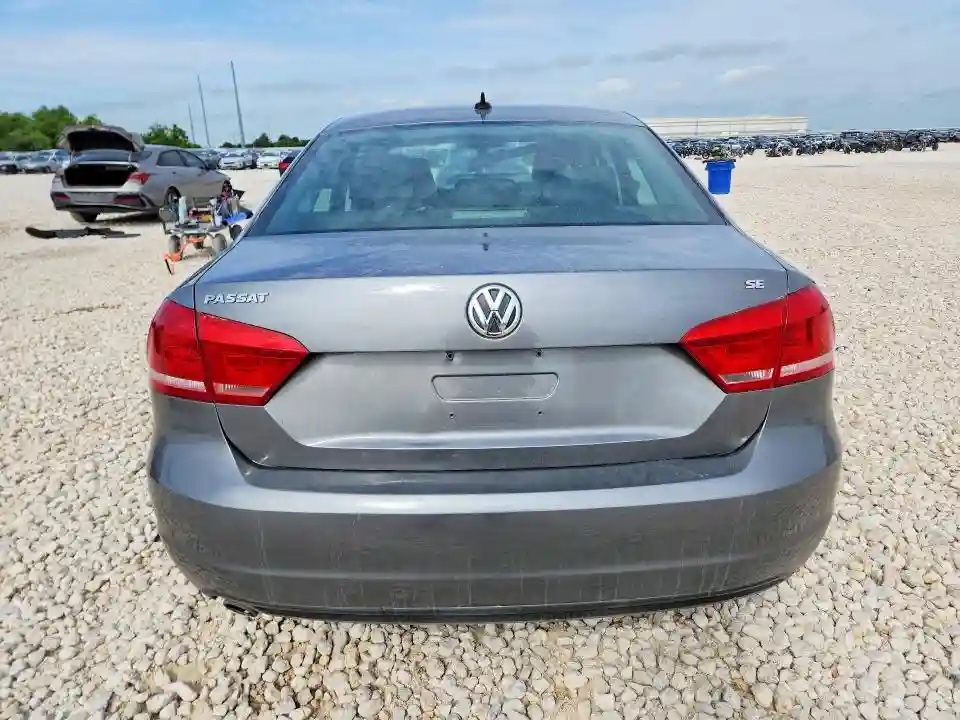 1VWBH7A31DC012663 2013 VOLKSWAGEN PASSAT-5