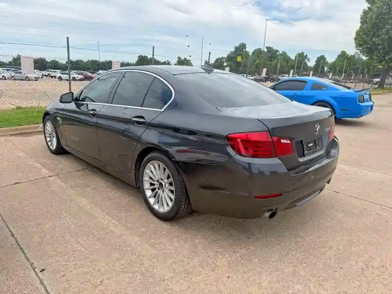 WBAFU7C59CDU58029 2012 BMW 5 SERIES-2