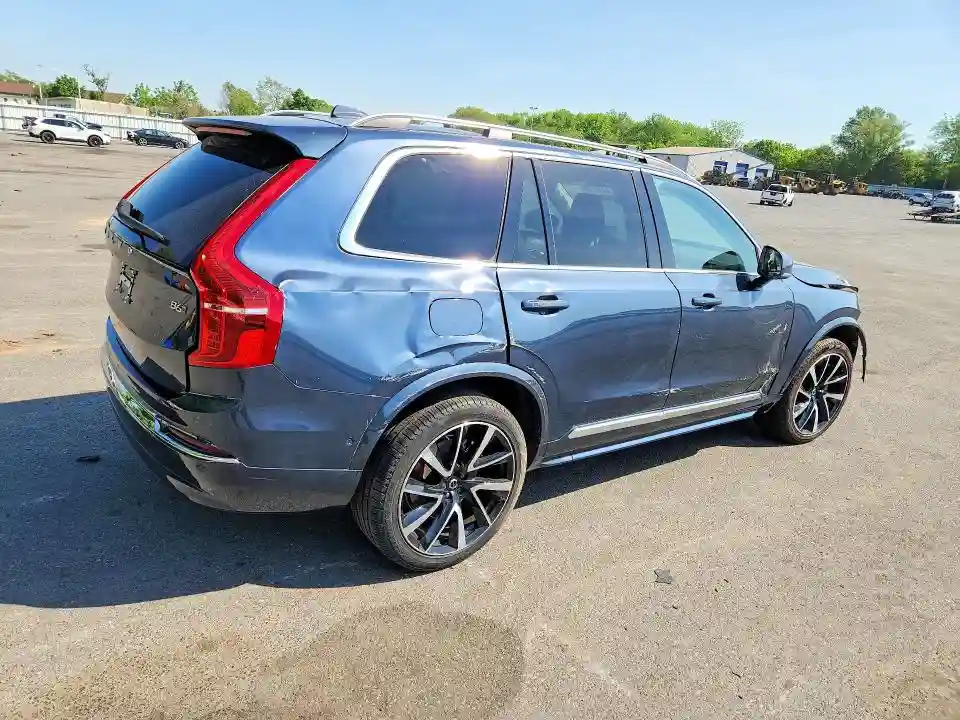 YV4062PE4R1179174 2024 VOLVO XC90-2