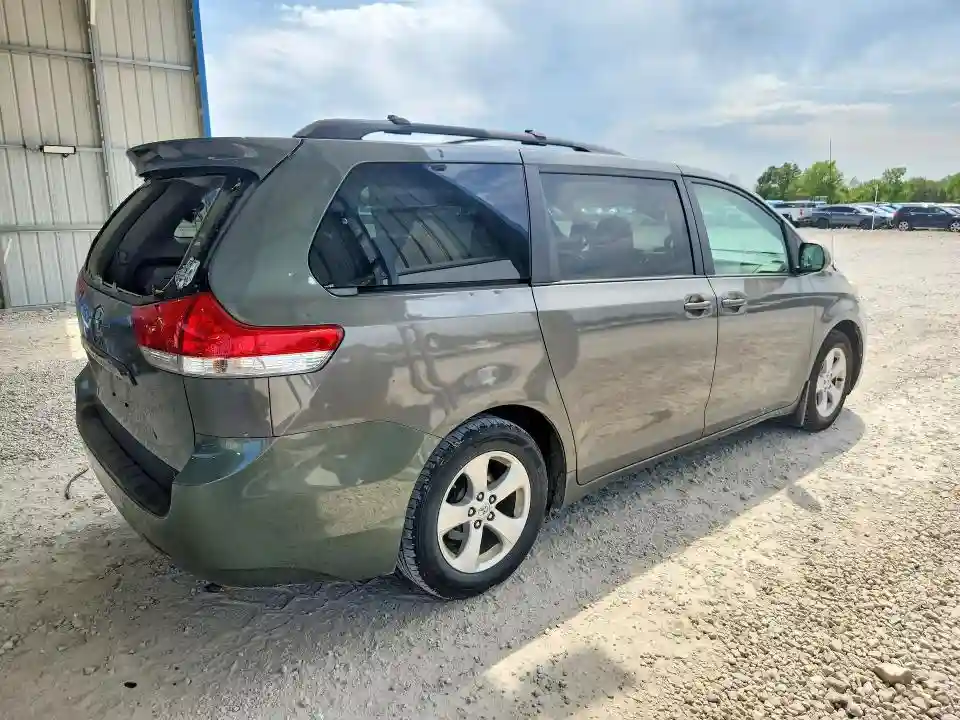 5TDKK3DC6ES476766 2014 TOYOTA SIENNA-2