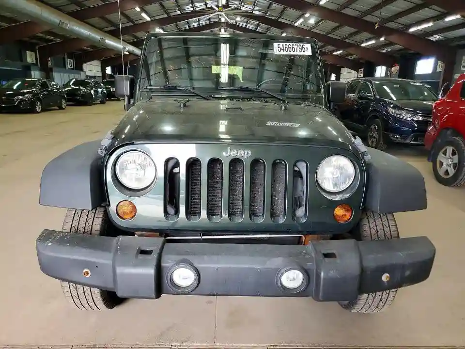 1J4AA2D11AL196699 2010 JEEP WRANGLER-4