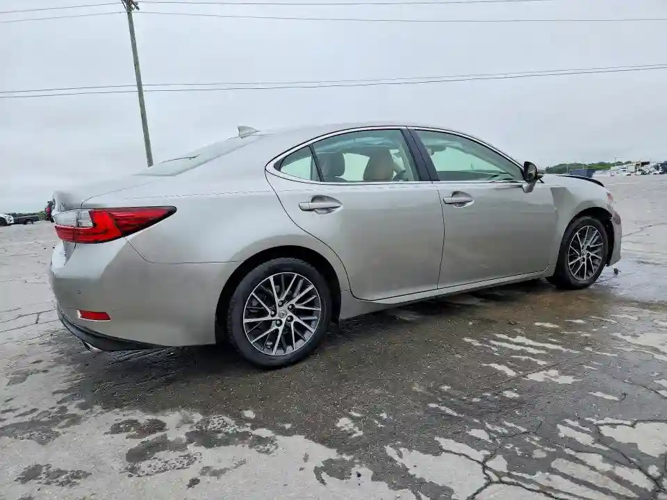 JTHBK1GG7G2226304 2016 LEXUS ES-2