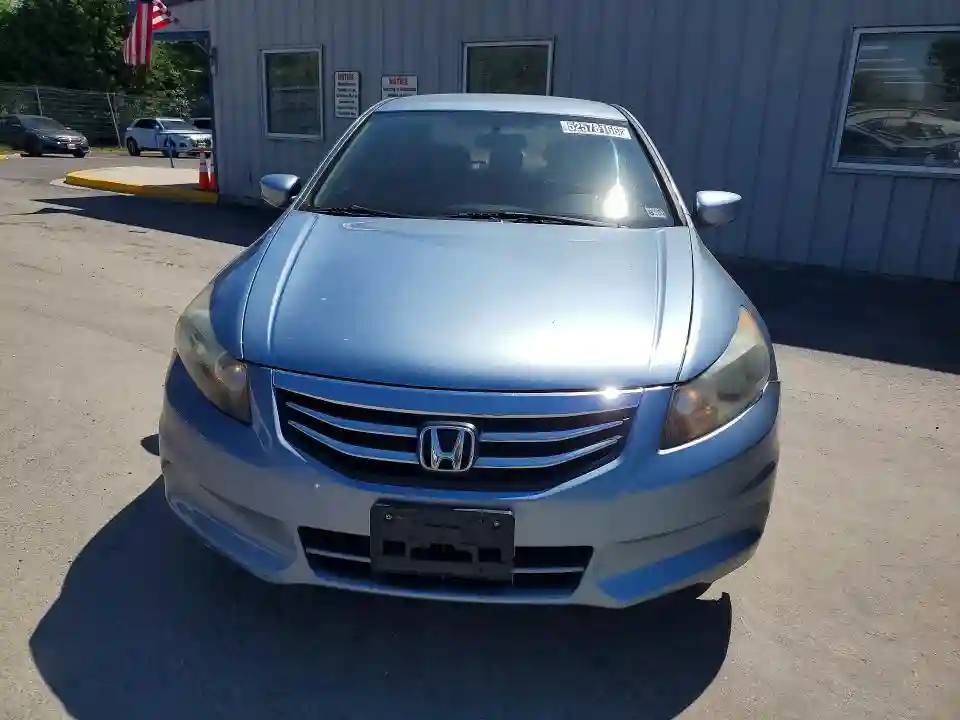 1HGCP2F30CA107832 2012 HONDA ACCORD-4
