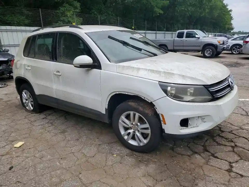WVGAV7AX5GW518991 2016 VOLKSWAGEN TIGUAN-3