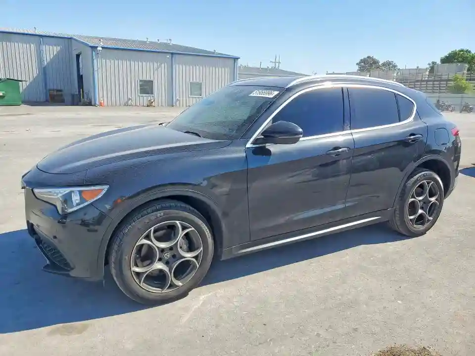 ZASFAKAN1J7B74253 2018 ALFA ROMEO STELVIO-0