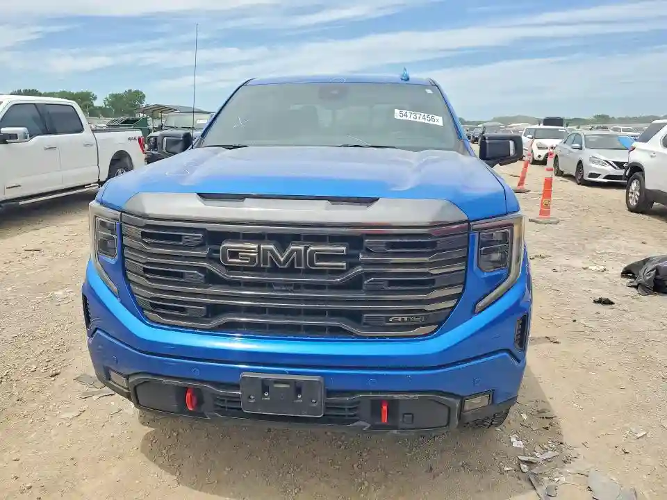 1GTUUEE85PZ248879 2023 GMC SIERRA-4
