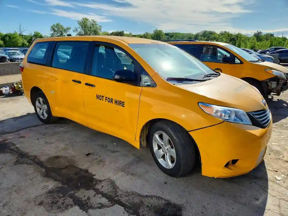 5TDZK3DC9GS699501 2017 TOYOTA SIENNA-3