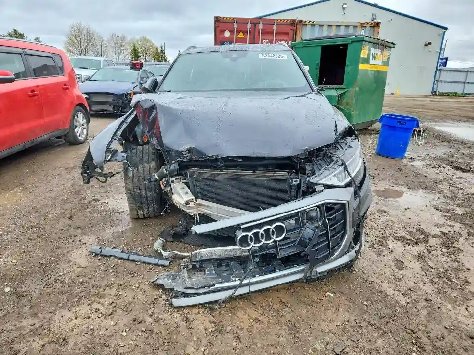 WA1FVAF15KD036094 2019 AUDI Q8-4