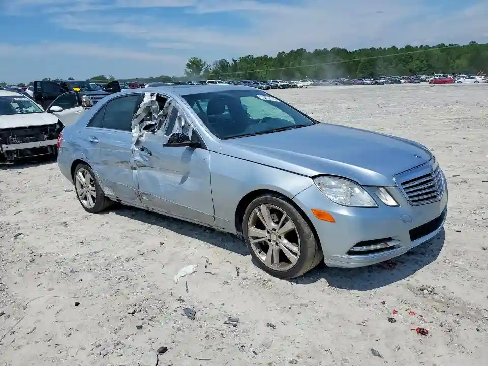 WDDHF8JB9DA725294 2013 MERCEDES-BENZ E-CLASS-3