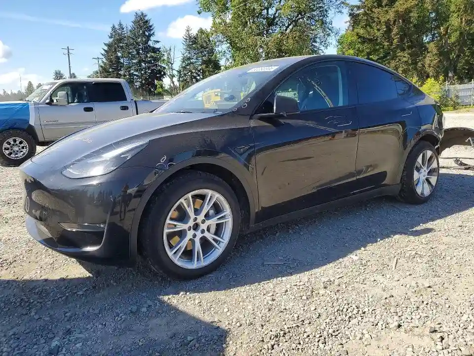 7SAYGAEE7PF815139 2023 TESLA MODEL Y-0