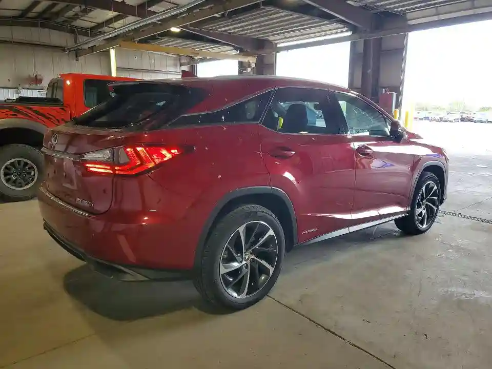 2T2BGMCAXJC021117 2018 LEXUS RX450-2