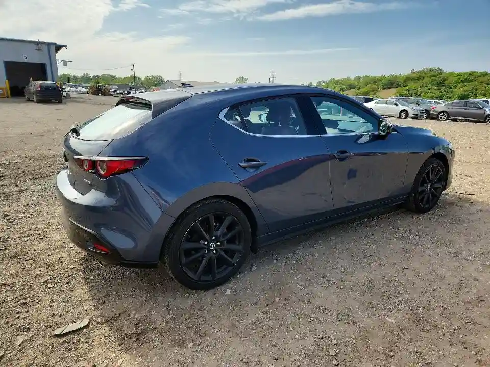 JM1BPAML9N1516633 2022 MAZDA 3-2