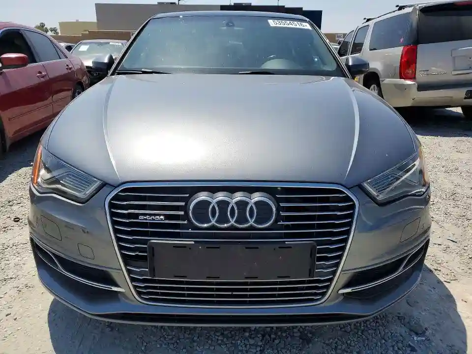 WAUTPBFF7GA048953 2016 AUDI A3-4