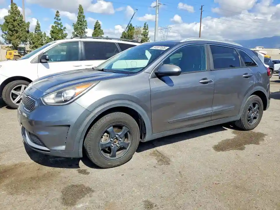 KNDCB3LC6J5161472 2018 KIA NIRO-0
