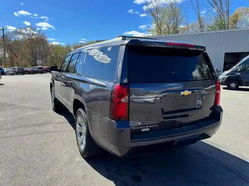 1GNSKHKC7HR354038 2017 CHEVROLET SUBURBAN-1