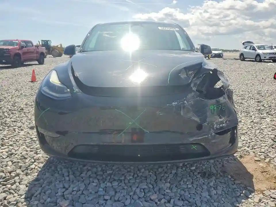 7SAYGAEE3PF770202 2023 TESLA MODEL Y-4
