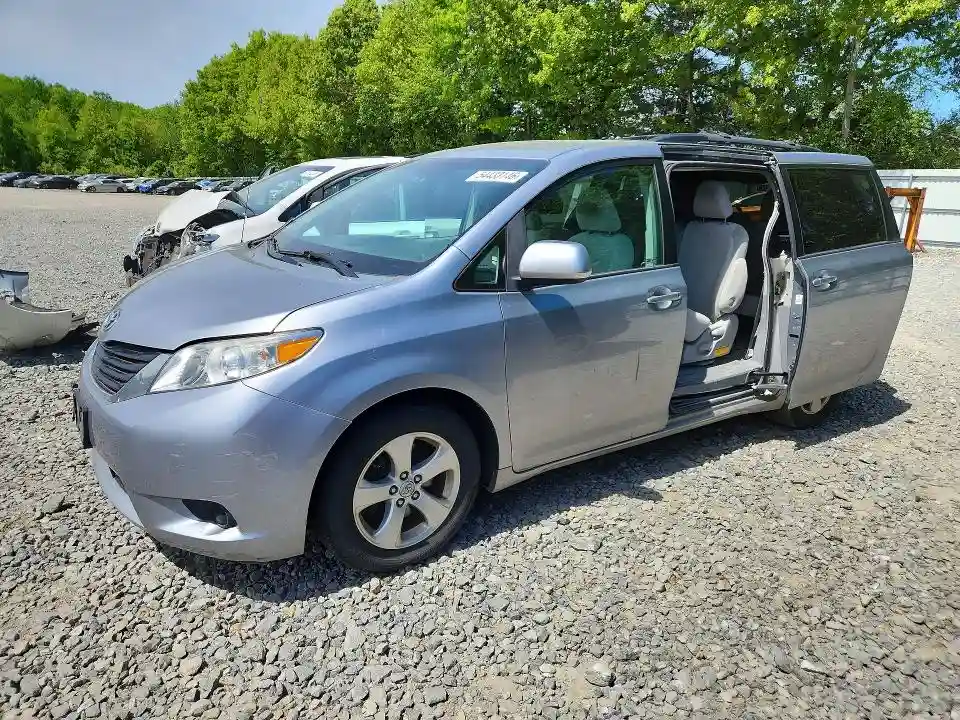 5TDKK3DC7CS276847 2012 TOYOTA SIENNA-0