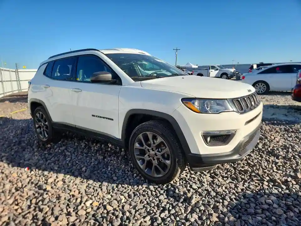 3C4NJDEBXMT540162 2021 JEEP COMPASS-3
