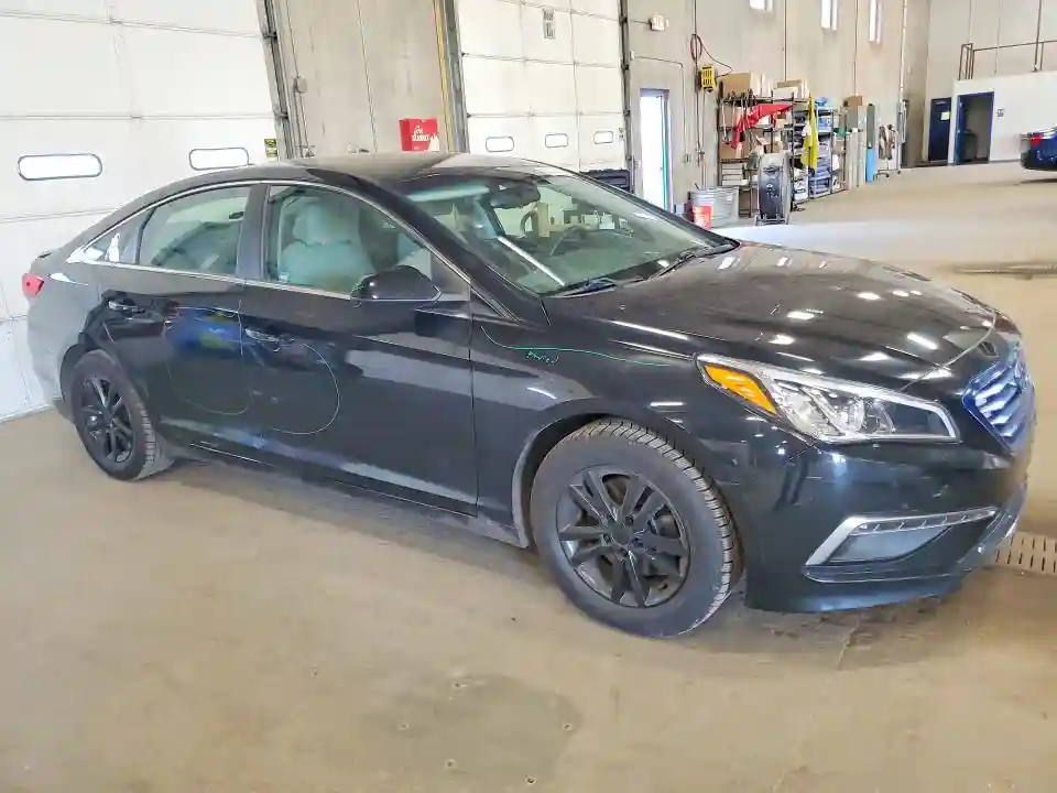 5NPE24AF0FH011618 2015 HYUNDAI SONATA-3