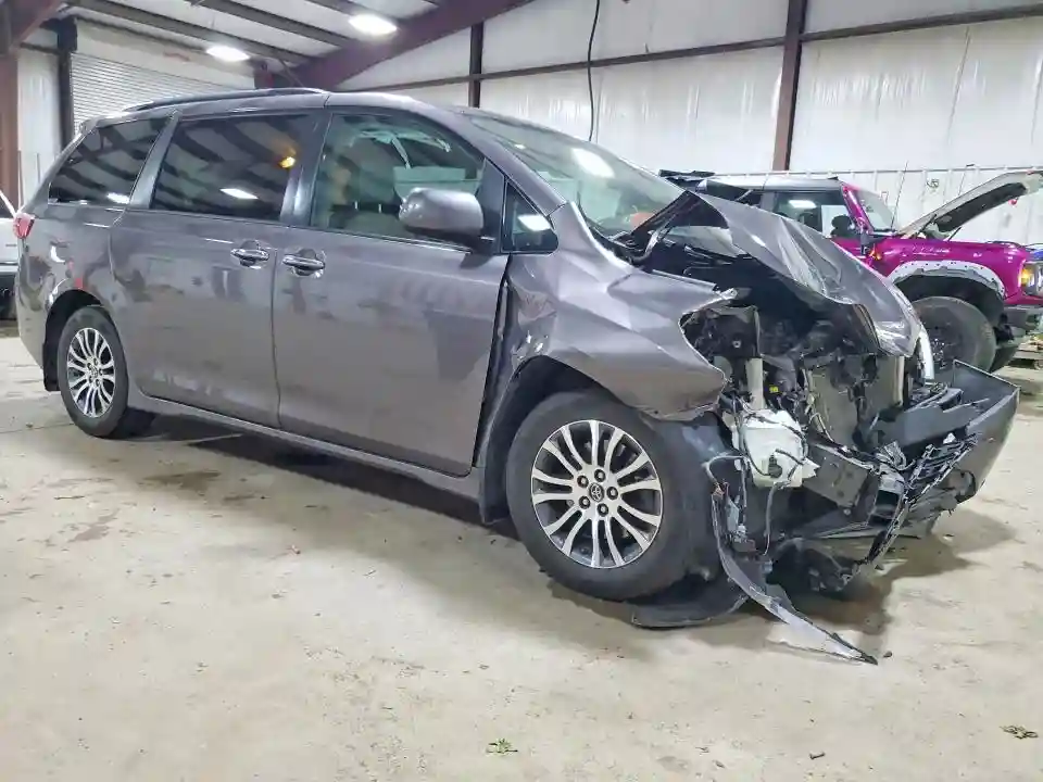 5TDYZ3DC0KS987651 2019 TOYOTA SIENNA-3