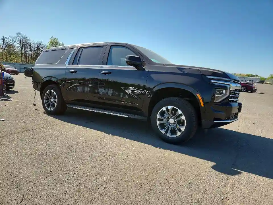 1GNS6CKD0TR106612 2026 CHEVROLET SUBURBAN-3