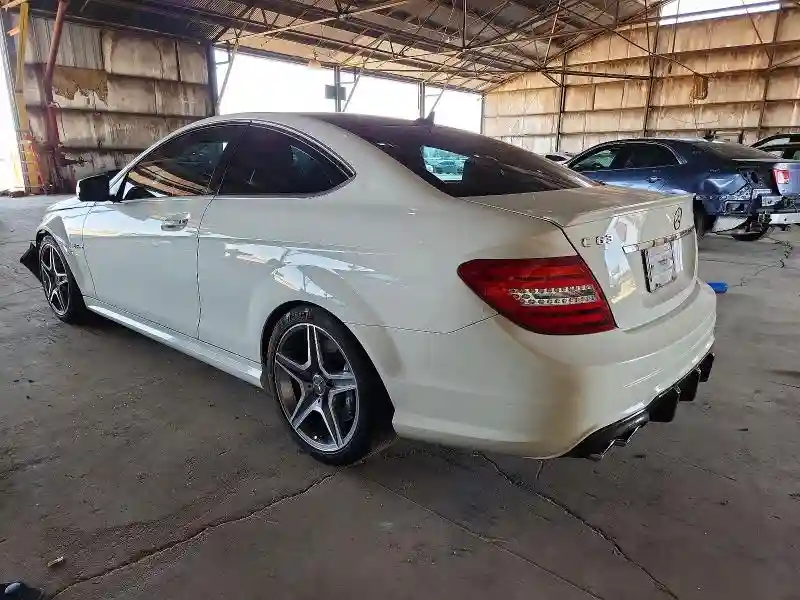 WDDGJ7HB9CF935616 2012 MERCEDES-BENZ C-CLASS-2