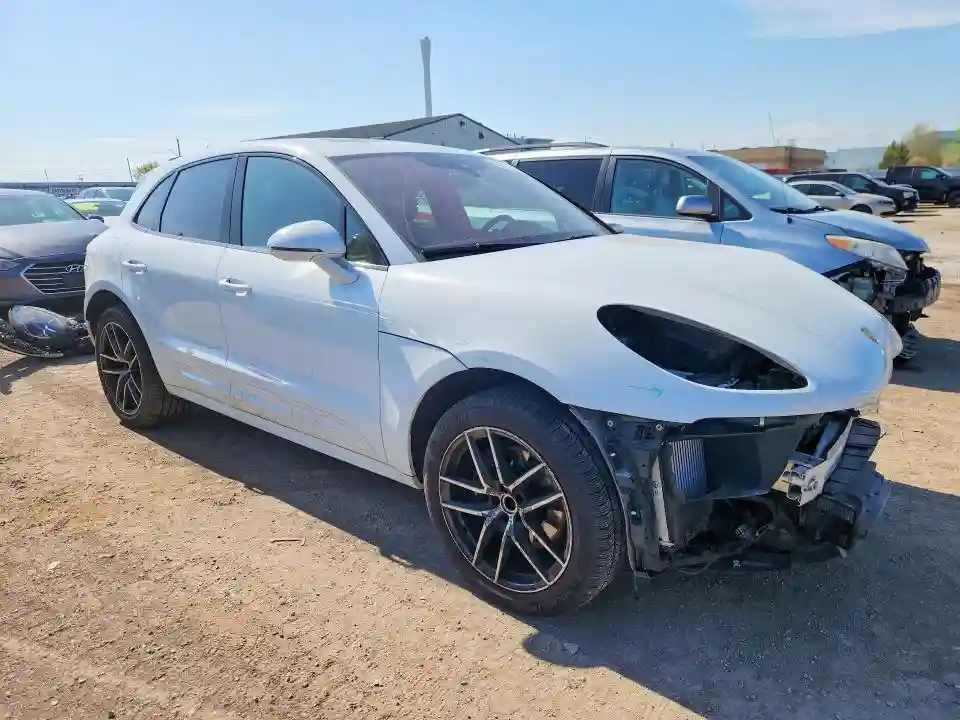 WP1AG2A55RLB35393 2024 PORSCHE MACAN-3