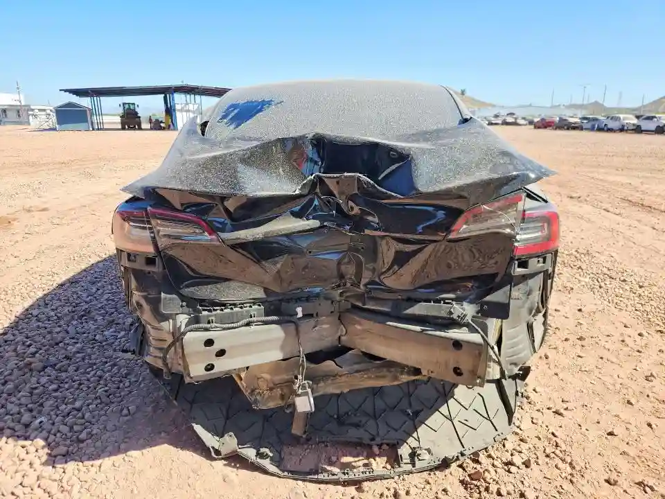 5YJ3E1EA4PF460120 2023 TESLA MODEL 3-5