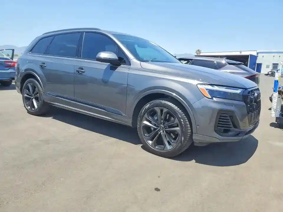 WA1LVBF78SD005015 2025 AUDI Q7-3