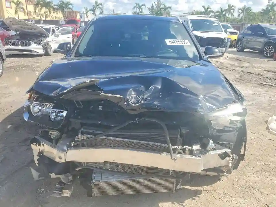 WBXHT3C35J5L30404 2018 BMW X1-4