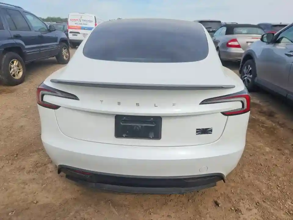 5YJ3E1ET4SF036480 2025 TESLA MODEL 3-5